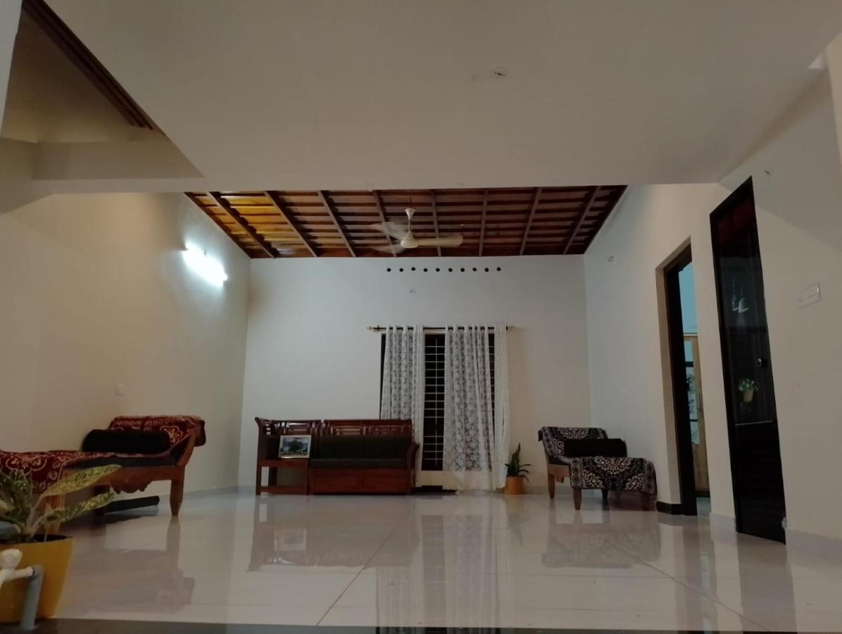 Nallukettu Service Villa Mundrothuruth Extérieur photo